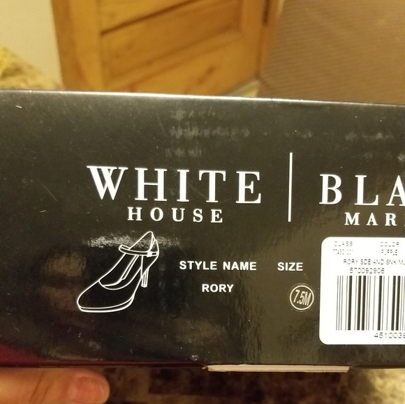 White House Black Market Suede Heels - Picture 5 of 8